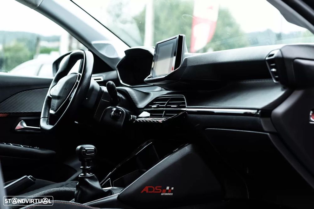 Peugeot 208 1.2 PureTech Allure - 12