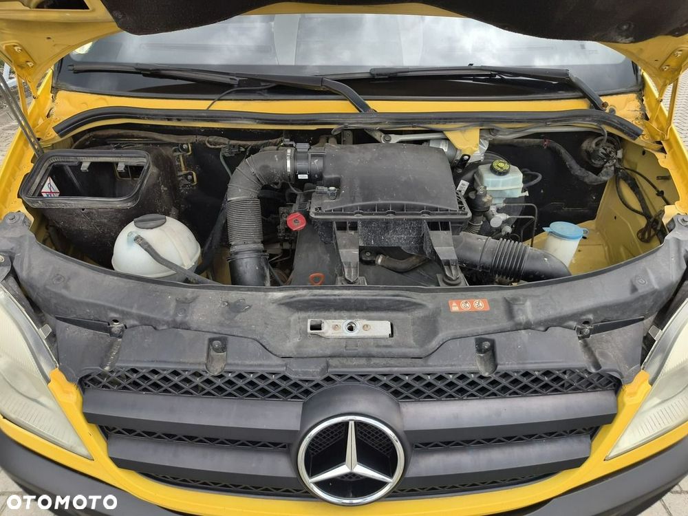 Mercedes-Benz Sprinter - 20
