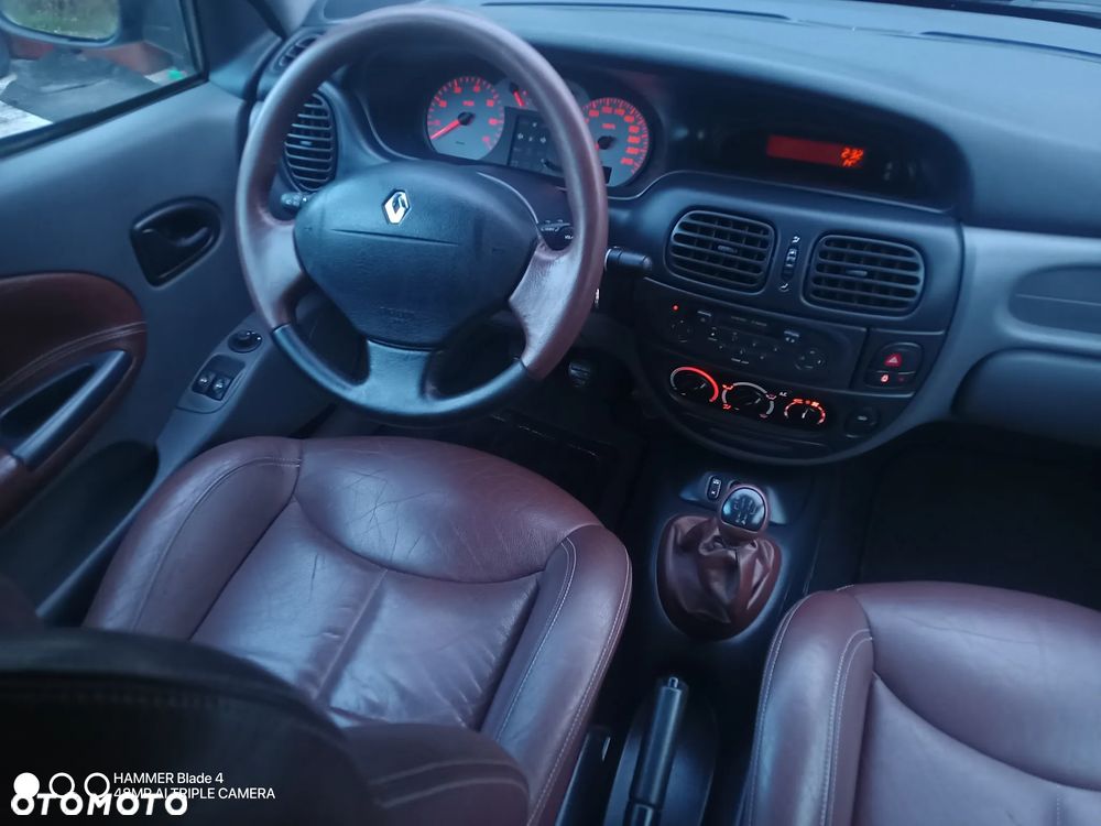 Renault Megane - 14