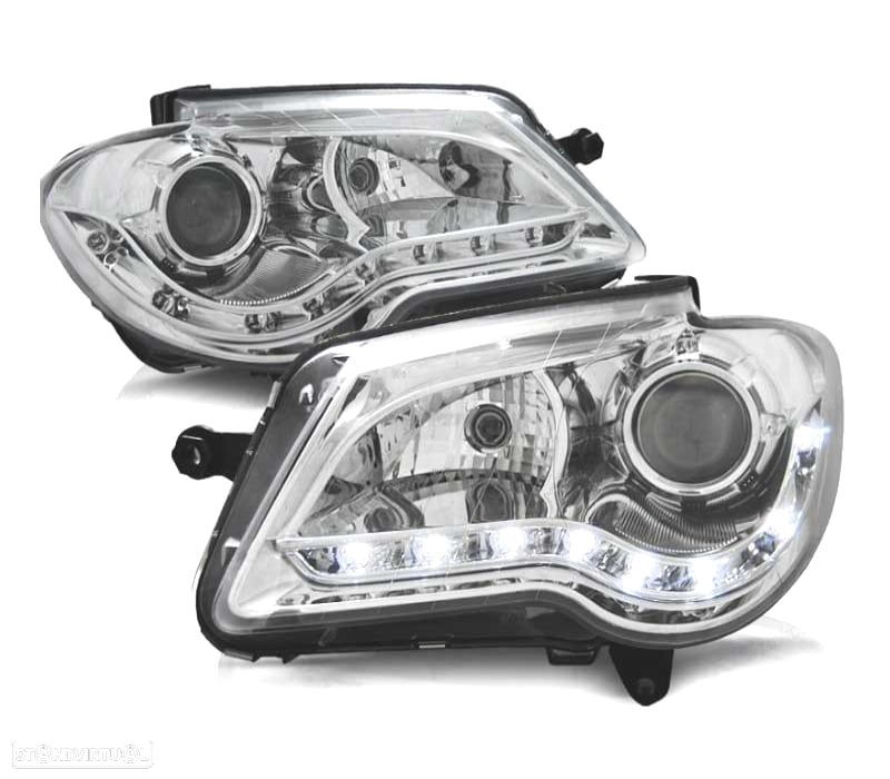 FARÓIS COM LUZ DIURNA LED VOLKSWAGEN VW TOURAN 06-10 FUNDO CROMADO - 1