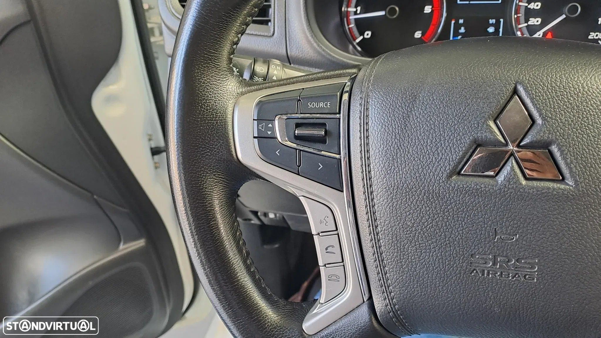 Mitsubishi L200 2.3 DI-D Space Cab Invite 4WD - 11