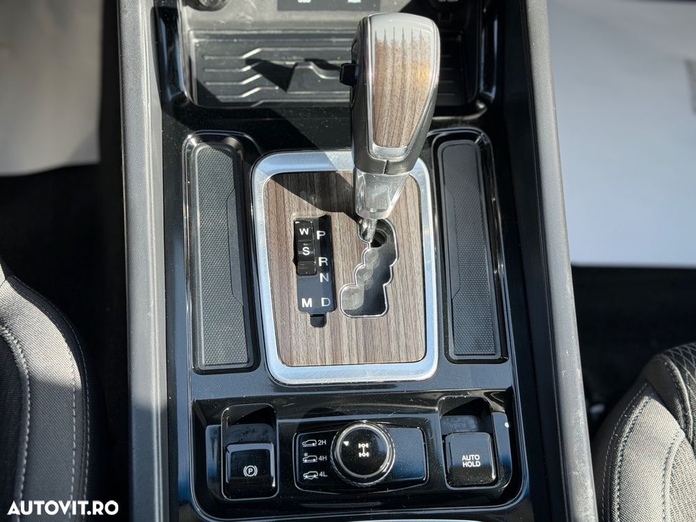 SsangYong REXTON 2.2 e-XDi 220 4WD Aut. Quartz - 7