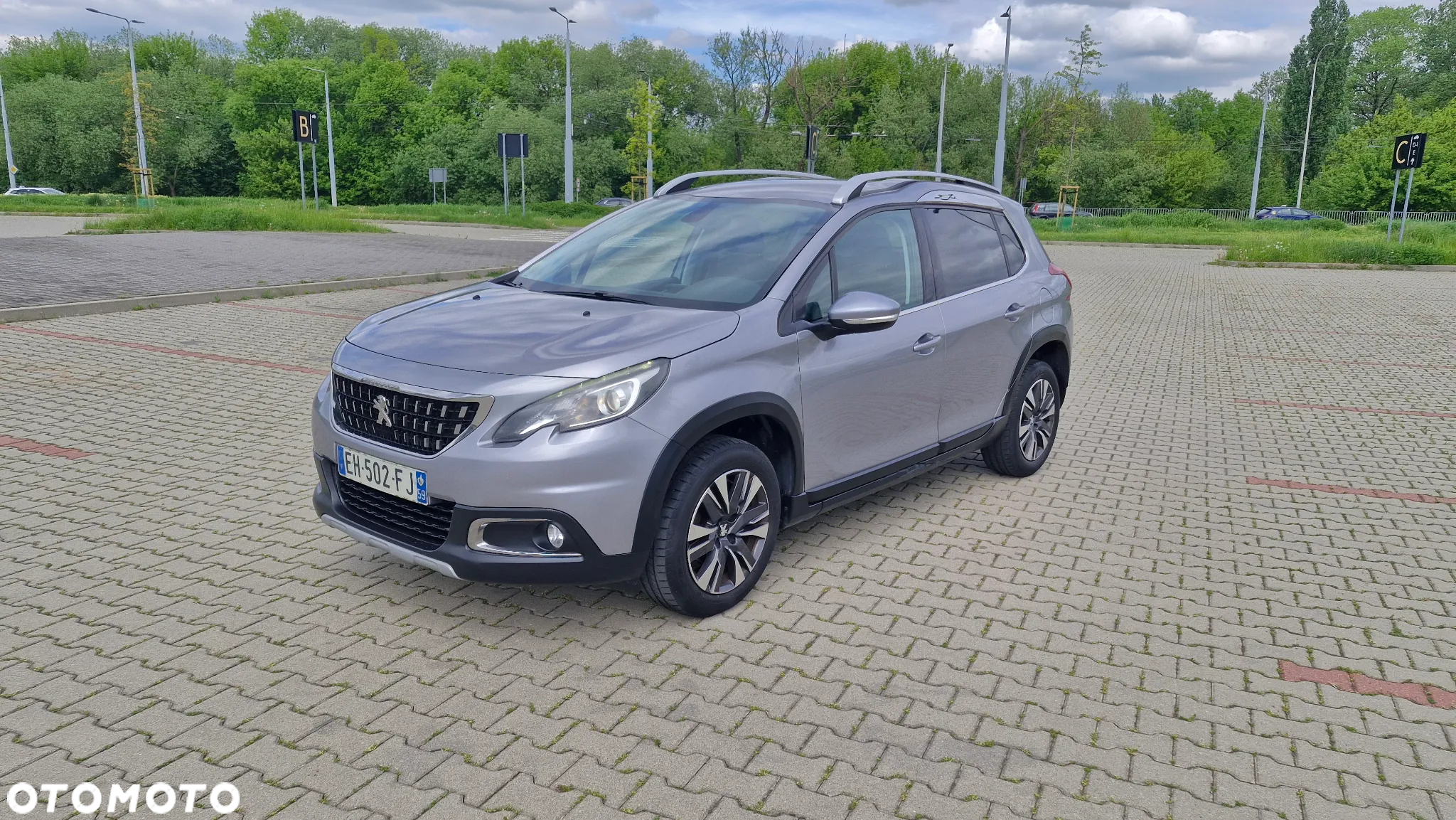 Peugeot 2008 1.6 BlueHDi Allure - 9
