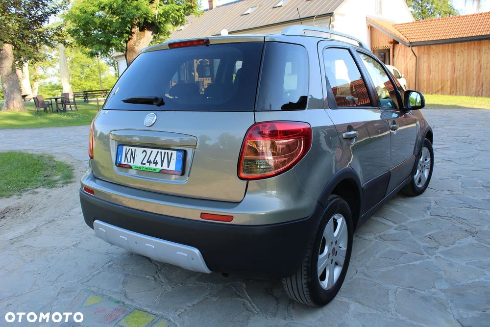 Fiat Sedici 1.6 16V 4x4 Luxury - 6