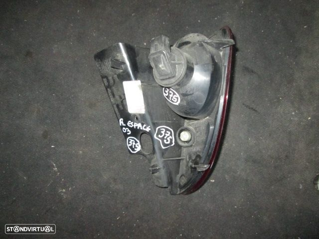 Farol Tras 8200027155 RENAULT ESPACE 2003 5P SW ESQ VALEO RENAULT ESPACE 4 2005 1.9 DCI 115CV 5P CINZA ESCURO ESQ VALEO - 2