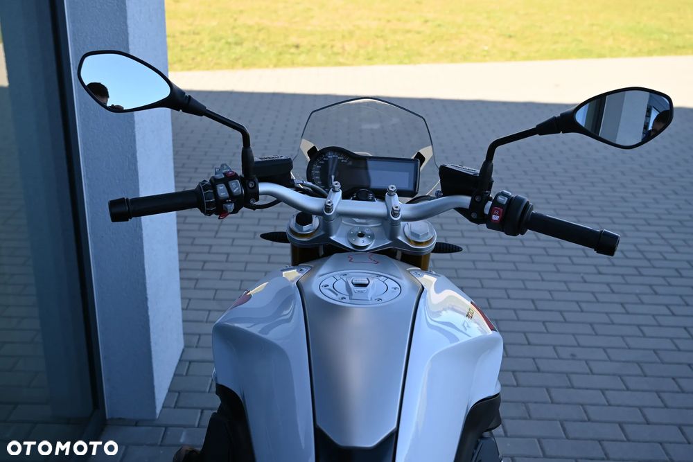 BMW R - 7