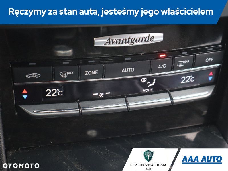 Mercedes-Benz Klasa E - 17