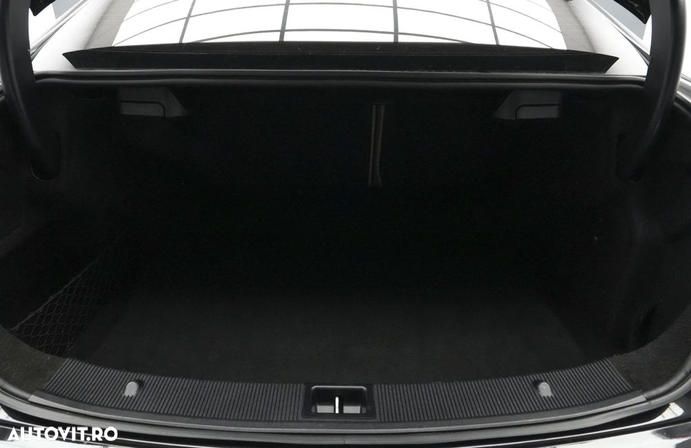 Mercedes-Benz E 350 CDI BlueEfficiency - 22
