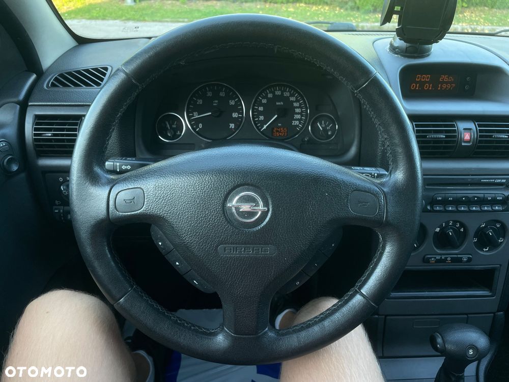Opel Astra 1.6 NJoy - 8