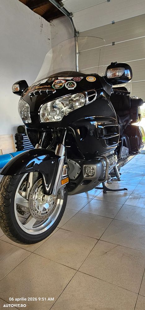 Honda GL 1800 Gold Wing - 4