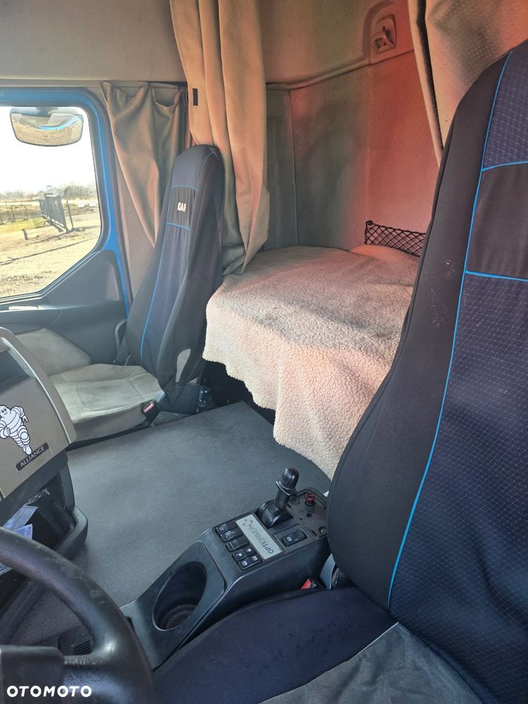 Renault Premium - 7
