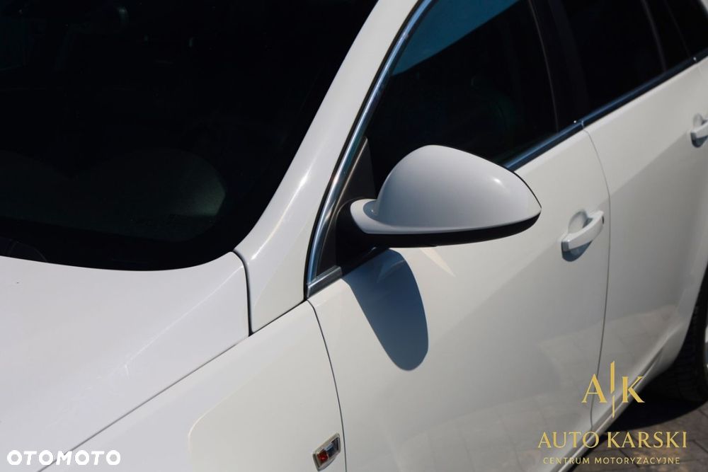 Opel Insignia - 15