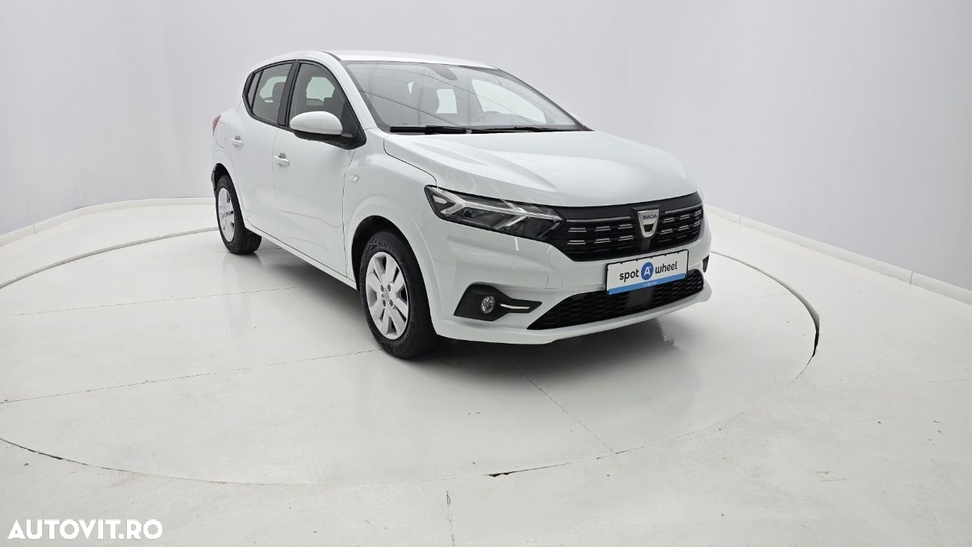 Dacia Sandero - 4