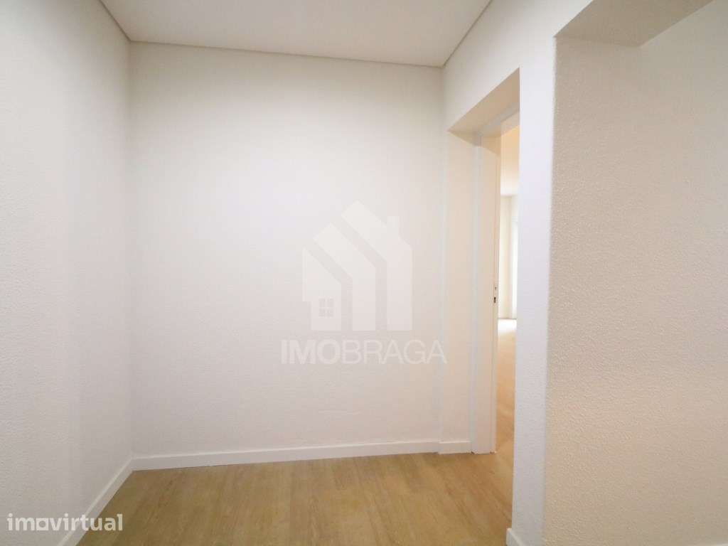Arrendamento Apartamento T2 em S. Vitor - Grande imagem: 4/21