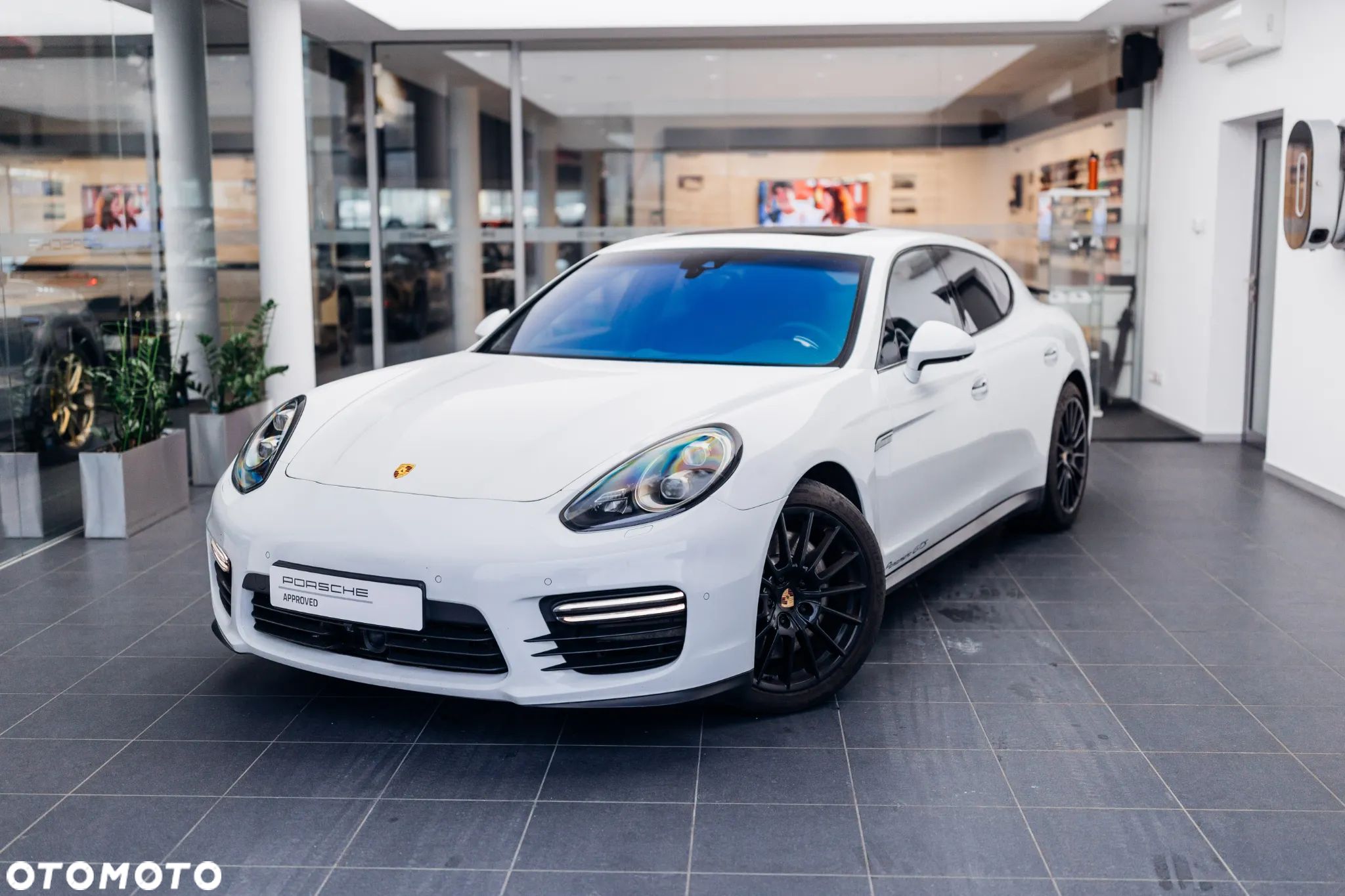 Porsche Panamera GTS - 1