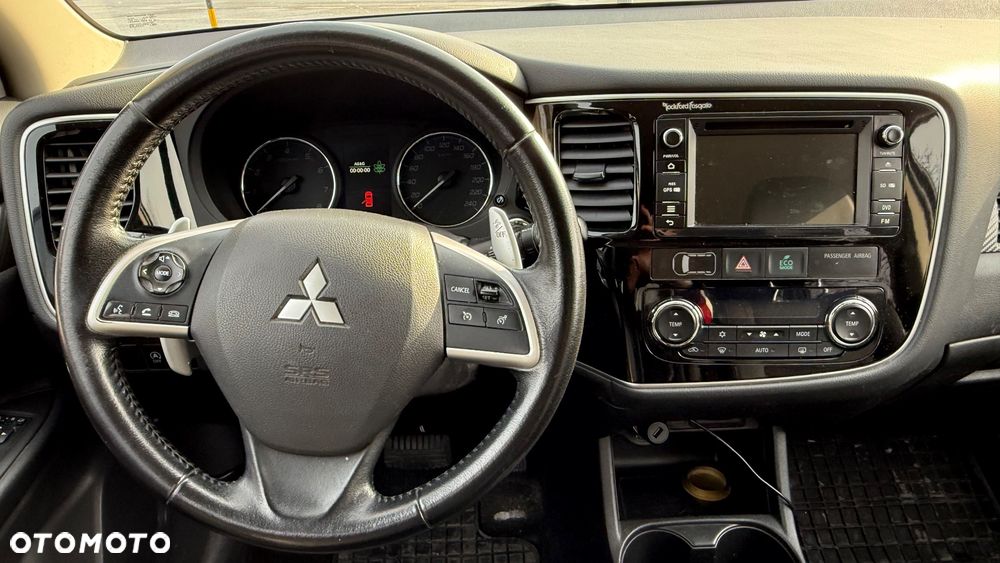 Mitsubishi Outlander 2.0 Intense Comfort 4WD CVT - 13