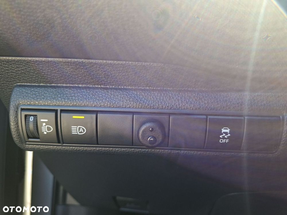 Toyota Corolla 2.0 Hybrid Comfort - 18