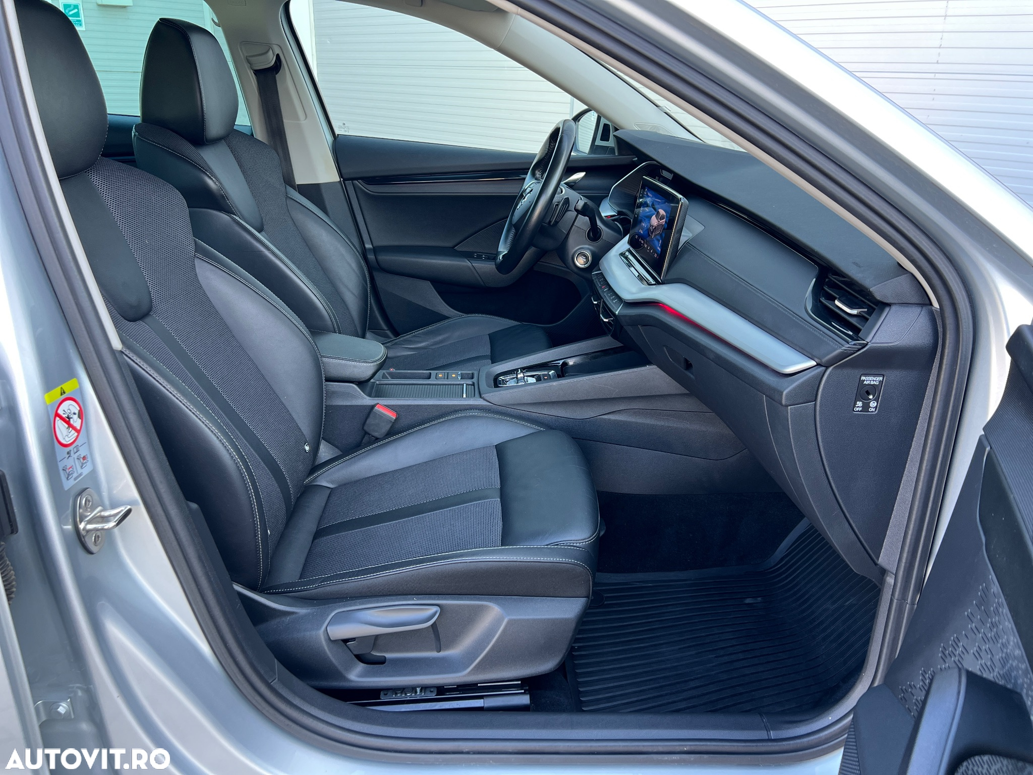 Skoda Octavia 2.0 TDI DSG Selection Plus - 11
