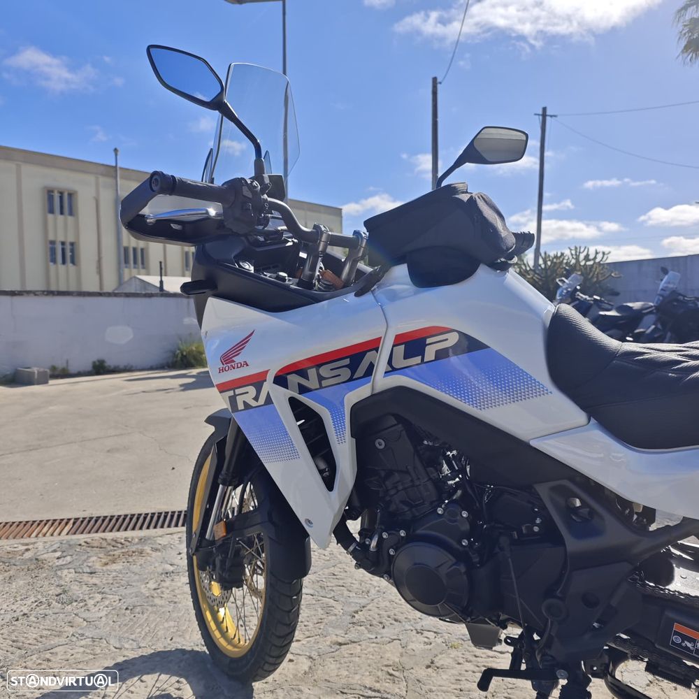 Honda Transalp 750 - 15