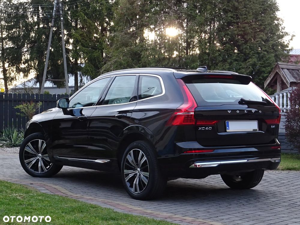 Volvo XC 60 B4 D AWD Ultimate Bright - 11