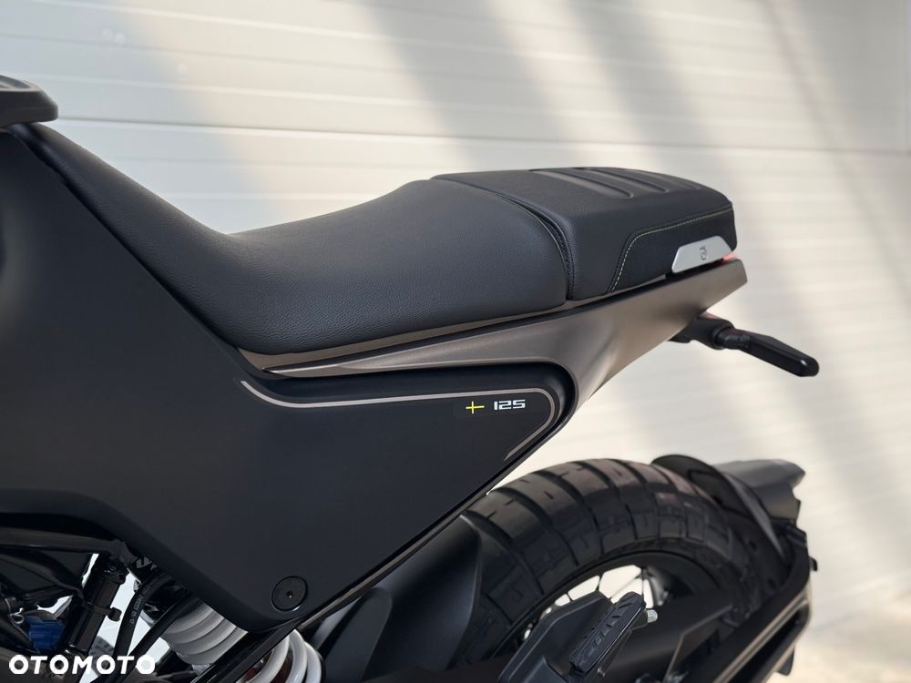 Husqvarna Svartpilen - 36