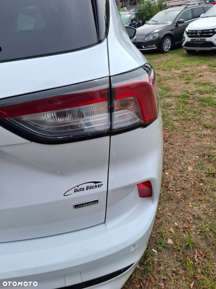 Ford Kuga - 32