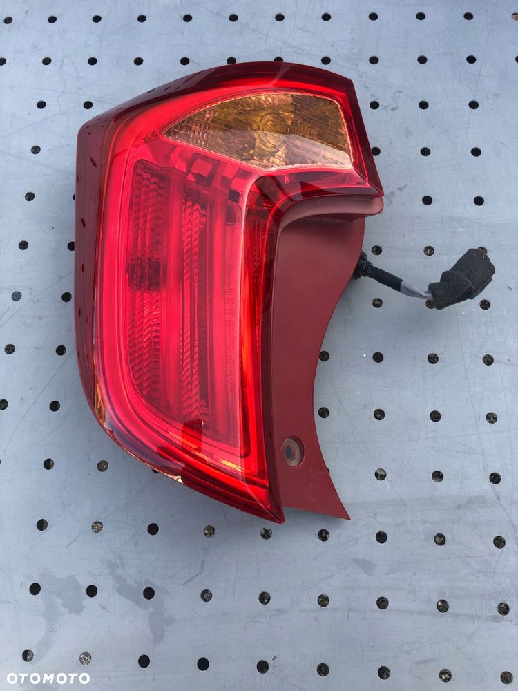 Kia Picanto 2017- lampa tylna lewa - 1