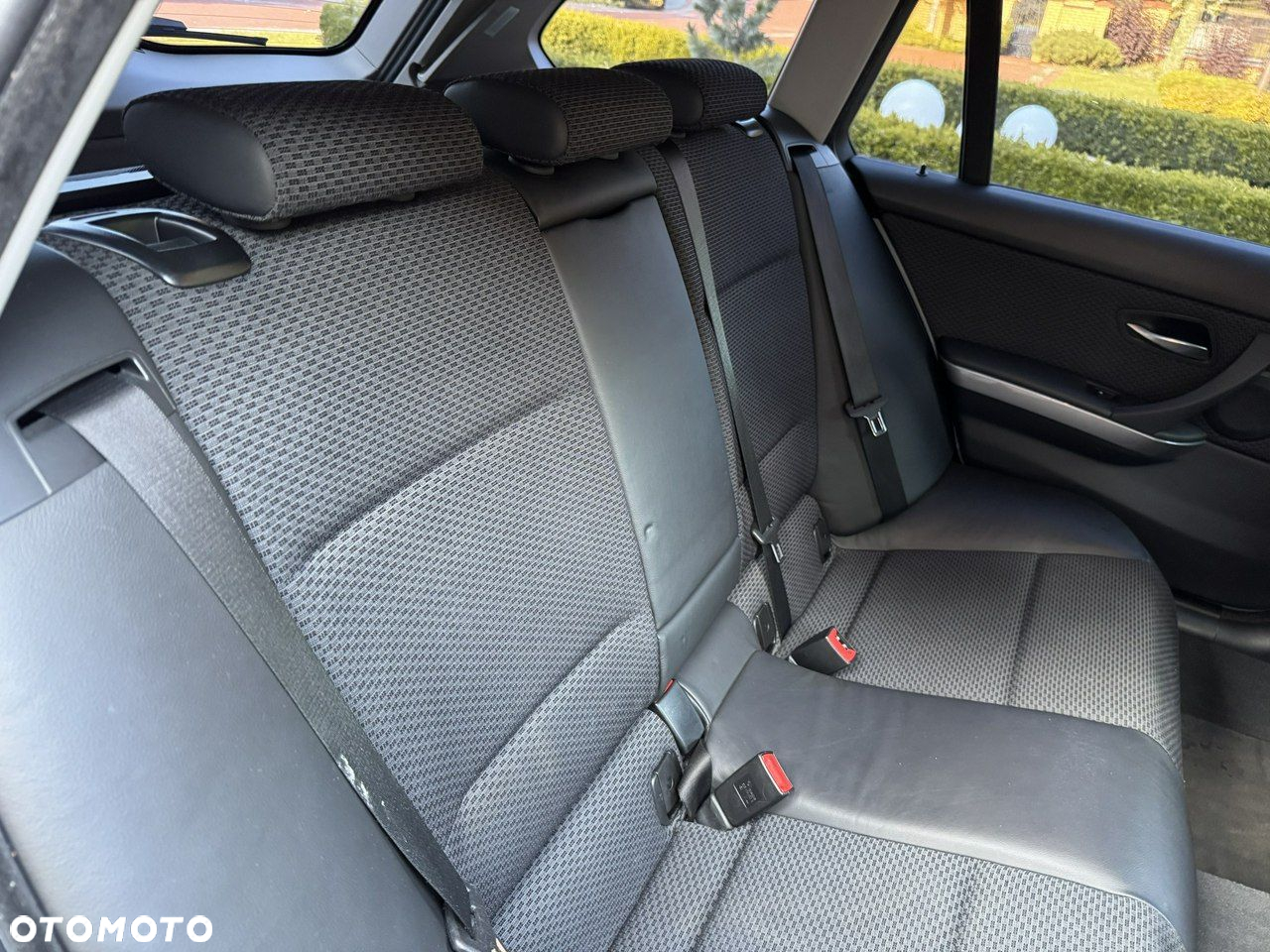 BMW Seria 3 320d xDrive - 29