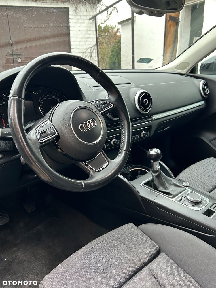 Audi A3 3-drzwiowe 1.4 TFSI Ambition - 9