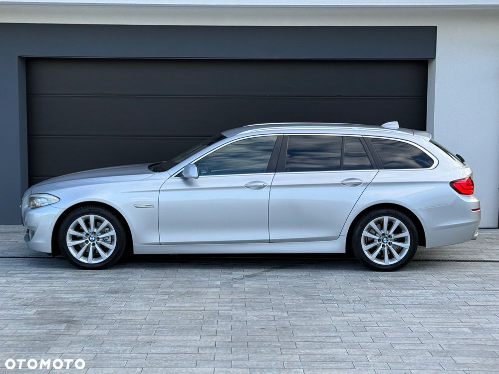 BMW Seria 5 520d - 23