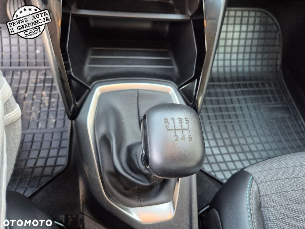 Peugeot 208 - 22