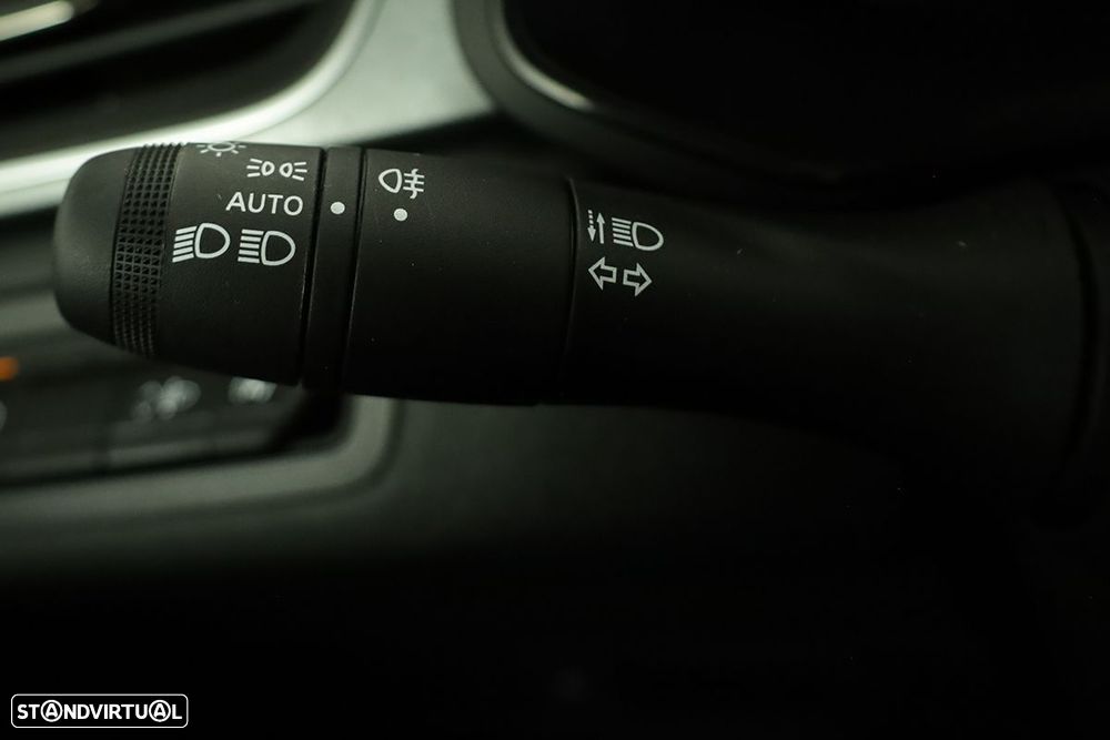 Renault Captur 1.0 TCe Techno Bi-Fuel - 16