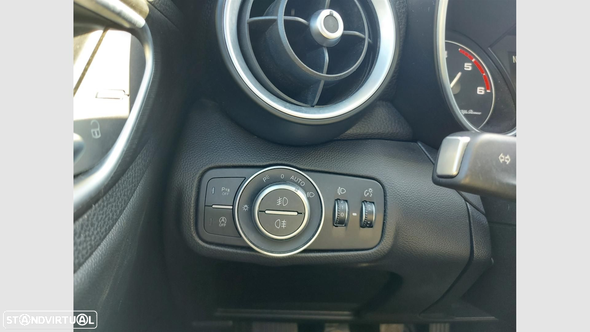 Alfa Romeo Giulia 2.2 D Super - 13
