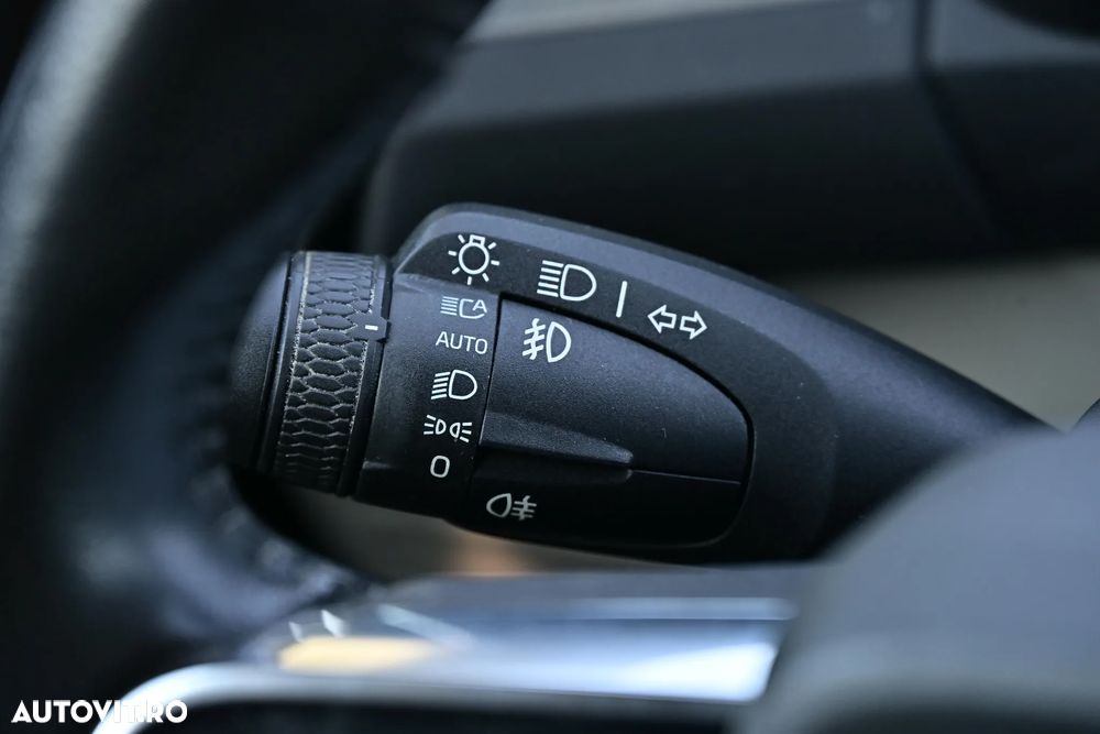 Volvo XC 40 Recharge T5 Twin Engine AT7 Inscription Expression - 27