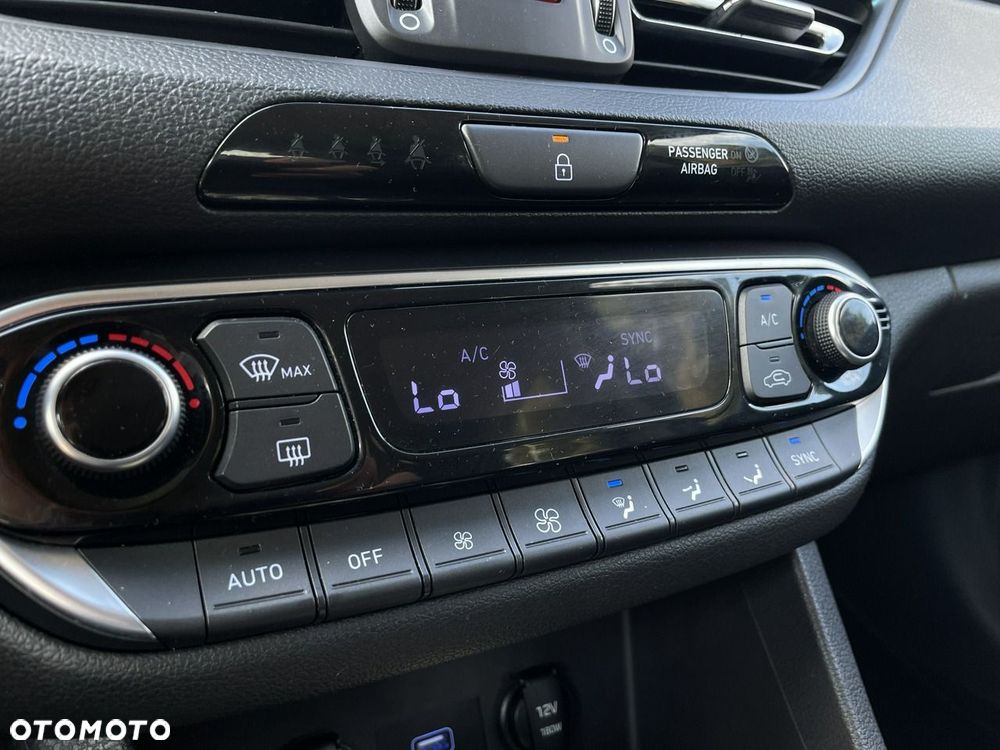 Hyundai i30 - 22