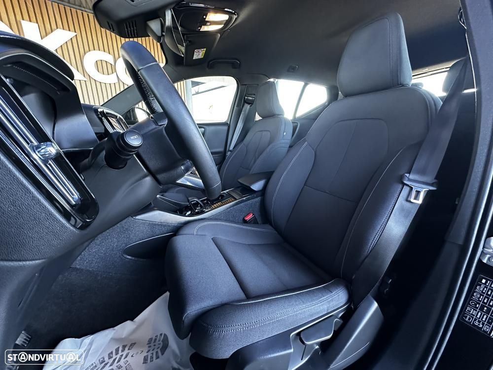 Volvo XC 40 Recharge 69 kWh Single Motor Core - 18