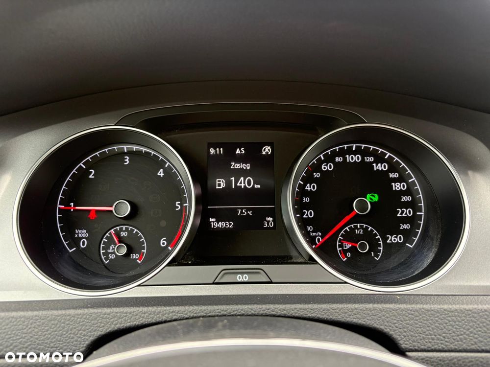 Volkswagen Golf 2.0 TDI DSG Sound - 25