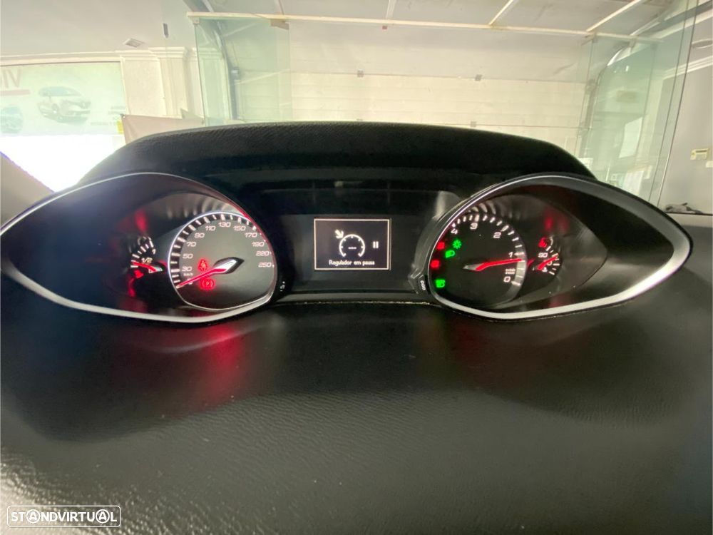Peugeot 308 SW BlueHDi 100 Stop & Start Active - 35