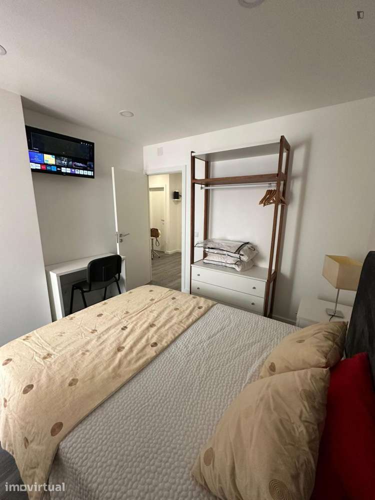 Quarto - localizado em Olaias Lisbon - Grande imagem: 4/18
