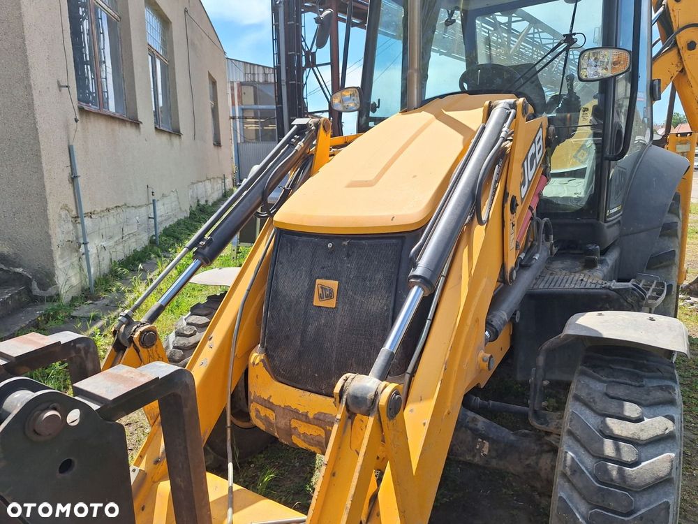 JCB 3Cx 4X4 - 26