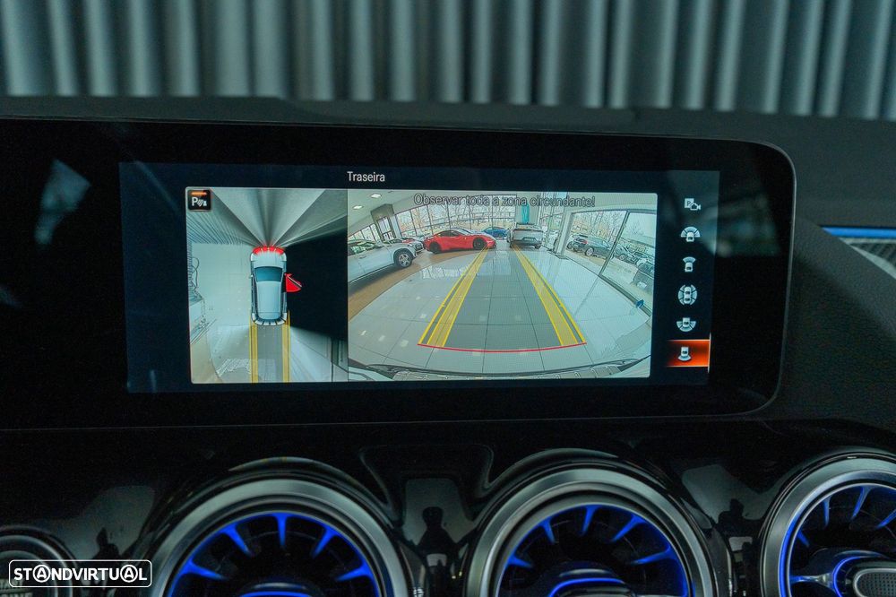 Mercedes-Benz GLA 250 e 8G-DCT AMG Line - 32