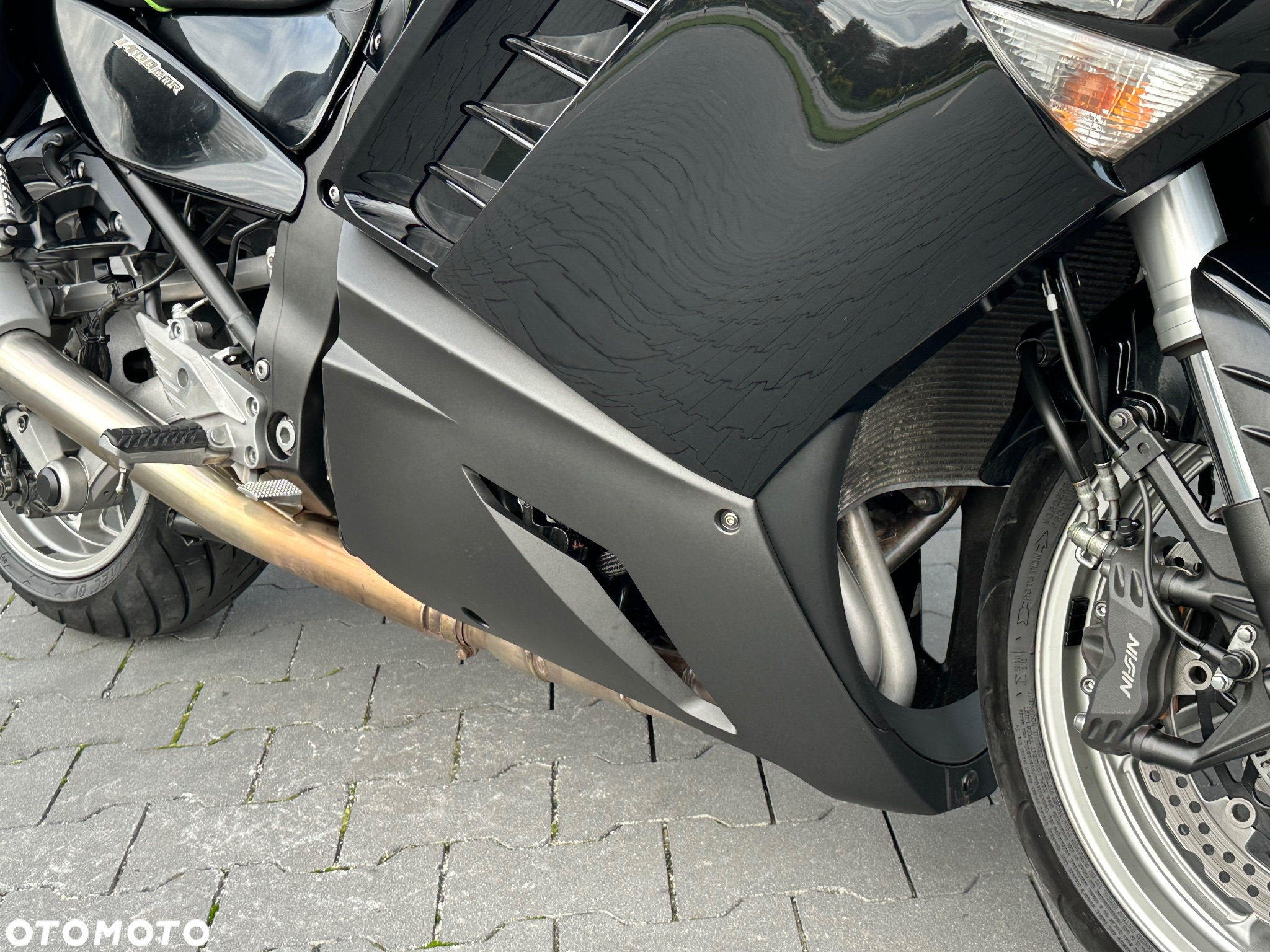 Kawasaki GTR - 17