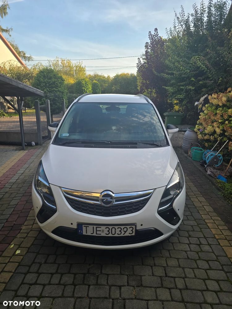 Opel Zafira - 17