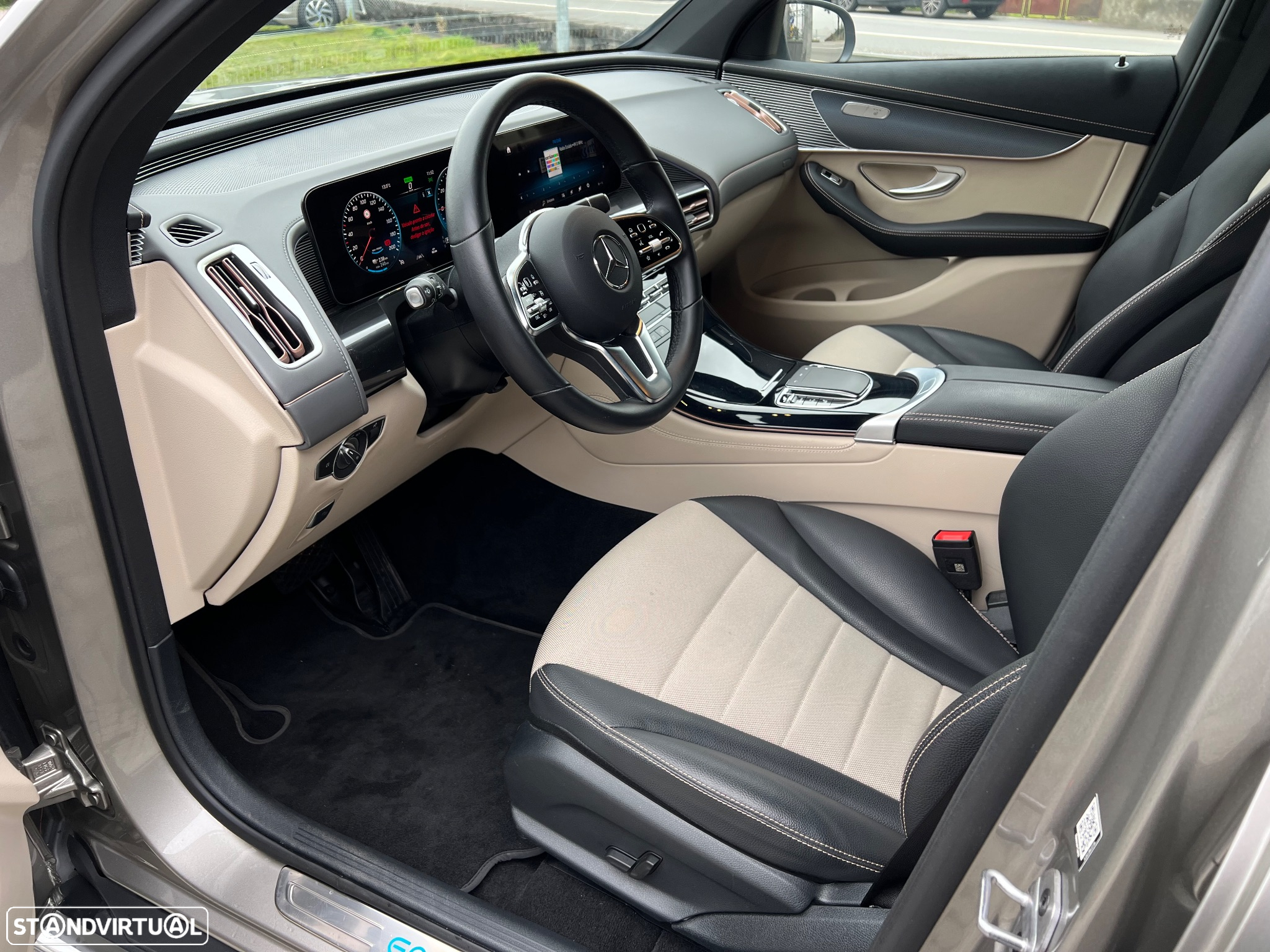 Mercedes-Benz EQC 400 4Matic Electric Art - 12