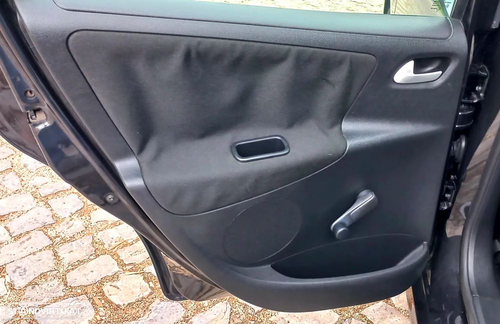 Peugeot 207 SW 1.4 SE 200 Anos - 12