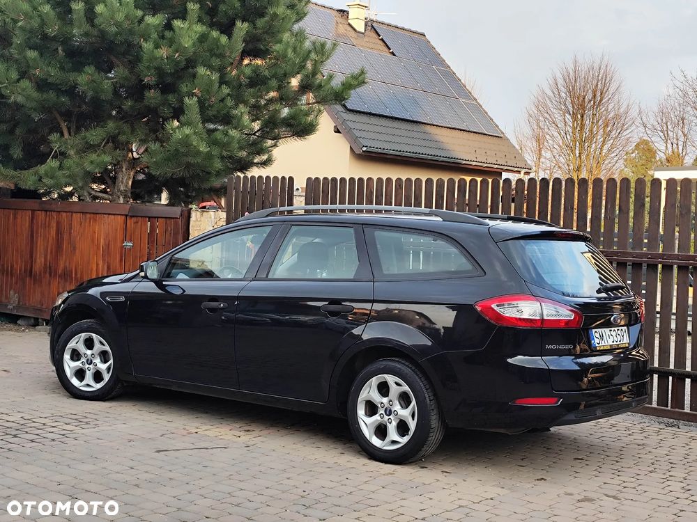Ford Mondeo 1.6 Ambiente - 19