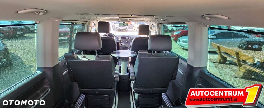 Volkswagen Multivan - 21