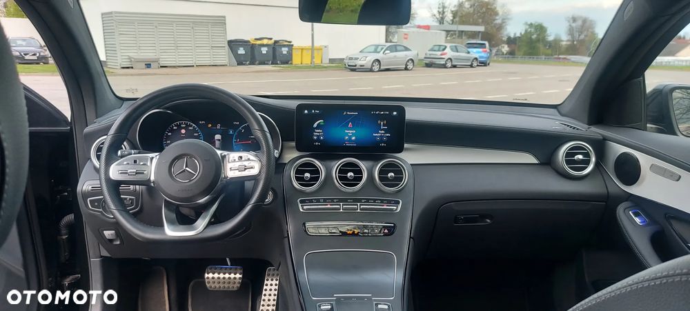 Mercedes-Benz GLC 220 d 4Matic 9G-TRONIC AMG Line Plus - 9