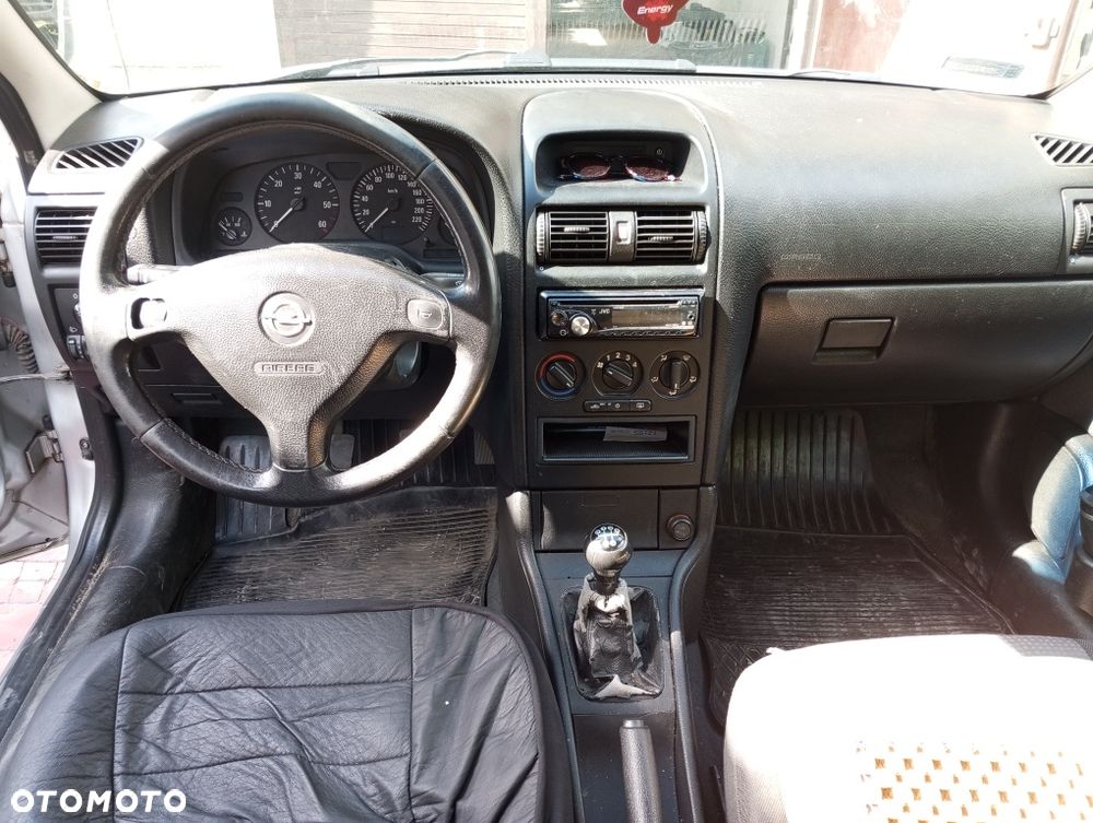 Opel Astra - 4