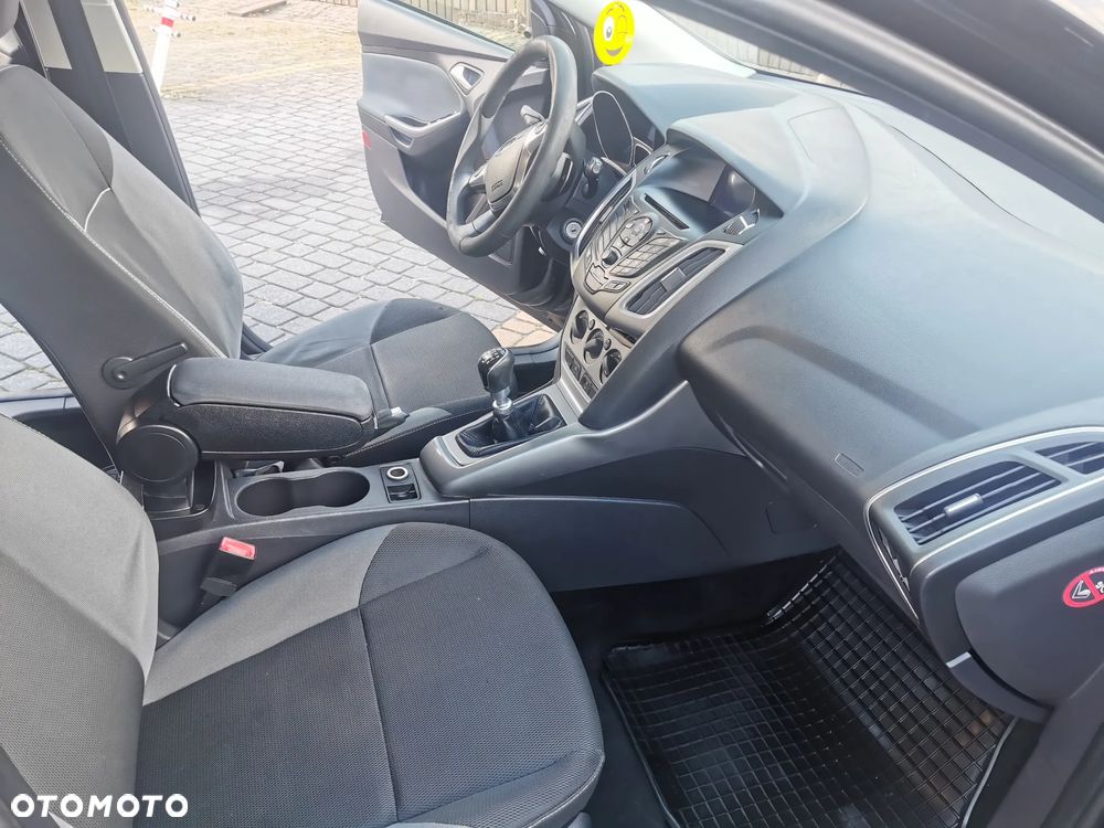 Ford Focus 1.6 TDCi Ambiente Start - 10